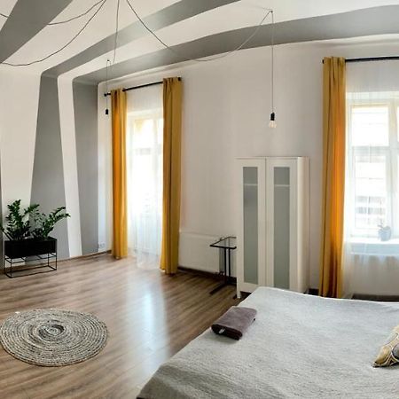 Apartament Rowna 12 เคียลเซ ภายนอก รูปภาพ